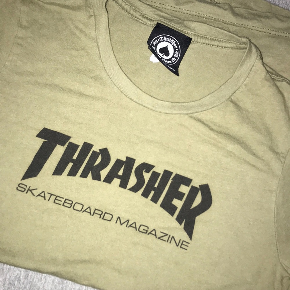 Small women’s thrasher shirt